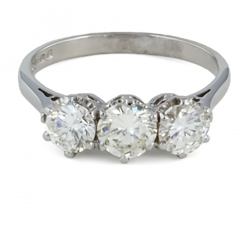 18ct white gold diamond 1.65cts 3 stone Ring size P